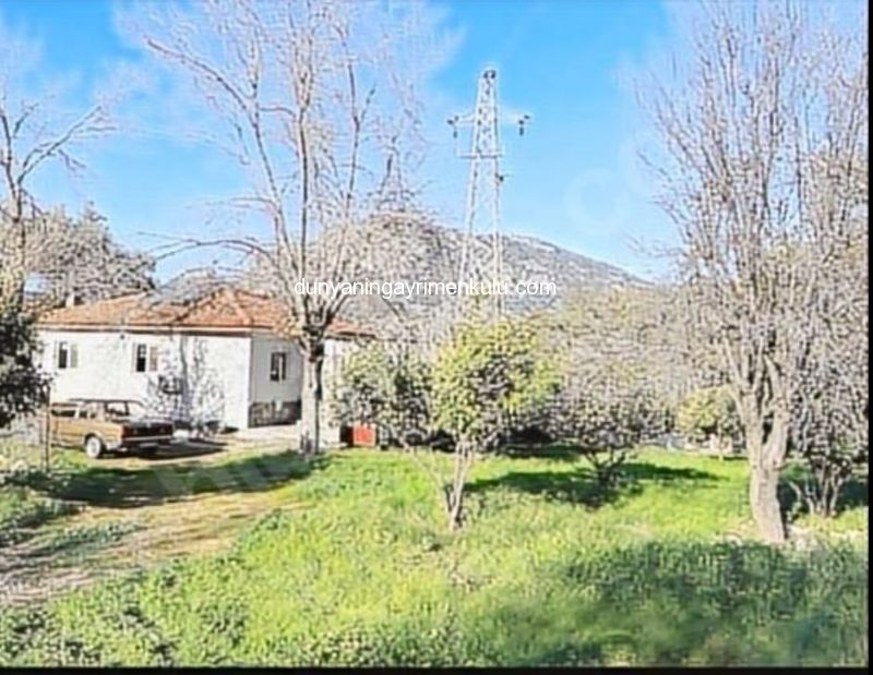 DALYAN İZTUZU PLAJ YOLUNDA EŞYALI MÜSTAKİL BAHÇELİ KİRALIK EV