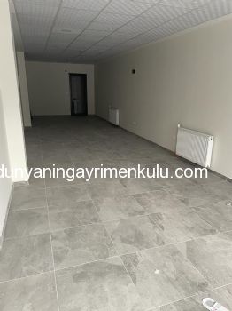 KİRACI MAYIS AYINDA DÜKKANI BOŞALTACAKTIR

MALTEPE MERKEZDE

İSKANI ALINMIŞ

MİNİBÜS YOLU ÜZERİNDEKİ 3 YILLIK BİNADA

YAYA SÜRKİLASYONU YOĞUN BÖLGEDE

HARİKA LOKASYONDA

3.2  METRE VİTRİNE SAHİP

55 m2 BRÜT 45 m2 NET

WC Lİ

SATILIK DÜKKAN