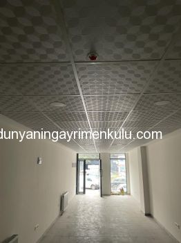 KİRACI MAYIS AYINDA DÜKKANI BOŞALTACAKTIR

MALTEPE MERKEZDE

İSKANI ALINMIŞ

MİNİBÜS YOLU ÜZERİNDEKİ 3 YILLIK BİNADA

YAYA SÜRKİLASYONU YOĞUN BÖLGEDE

HARİKA LOKASYONDA

3.2  METRE VİTRİNE SAHİP

55 m2 BRÜT 45 m2 NET

WC Lİ

SATILIK DÜKKAN