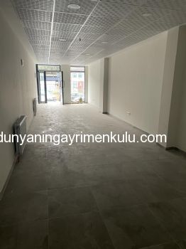 KİRACI MAYIS AYINDA DÜKKANI BOŞALTACAKTIR

MALTEPE MERKEZDE

İSKANI ALINMIŞ

MİNİBÜS YOLU ÜZERİNDEKİ 3 YILLIK BİNADA

YAYA SÜRKİLASYONU YOĞUN BÖLGEDE

HARİKA LOKASYONDA

3.2  METRE VİTRİNE SAHİP

55 m2 BRÜT 45 m2 NET

WC Lİ

SATILIK DÜKKAN