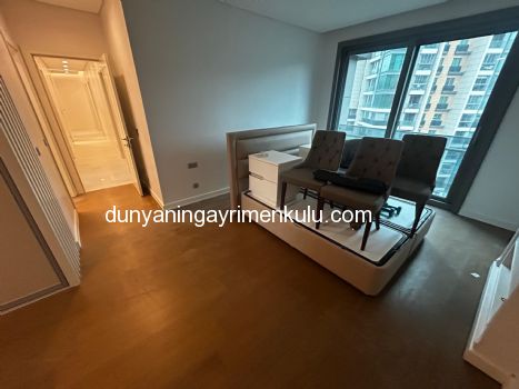 VADİ İSTANBUL PARK ETABINDA KİRALIK 4+1 DAİRE 