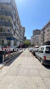 CADDEBOSTAN BAĞDAT CADDESİ ÜZERİNDE 18m2 SATILIK DÜKKAN