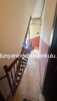 İSTİKLAL CADDESİNE KOMŞU BALKONLU SATILIK 1+1 DAİRE / OFİS