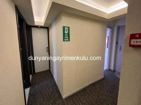 MALTEPE'DE SATILIK APART OTEL KİRACILI YATIRIMLIK BİNANIN 4 KATI