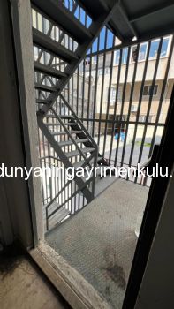 MALTEPE'DE SATILIK APART OTEL KİRACILI YATIRIMLIK BİNANIN 4 KATI