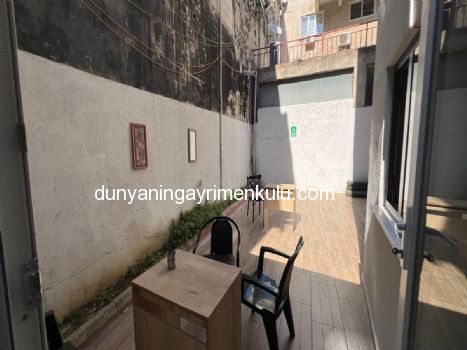 MALTEPE'DE SATILIK APART OTEL KİRACILI YATIRIMLIK BİNANIN 4 KATI