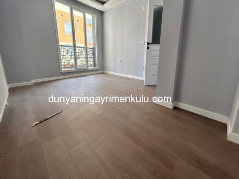 SANCAKTEPE FATİH MAHALLESİNDE SATILIK 2+1 TERS DUBLEKS DAİRE