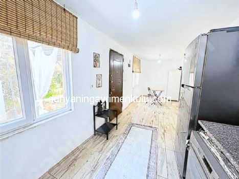 DALYAN İZTUZU PLAJ YOLUNDA EŞYALI MÜSTAKİL BAHÇELİ KİRALIK EV