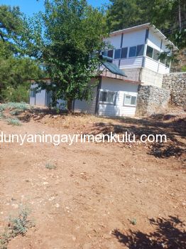 İZYUZU PLAJI YOLU ÜZERİNDE MÜSTAKİL KÖY EVİ