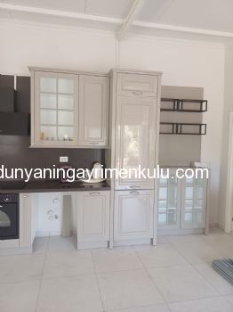 İZYUZU PLAJI YOLU ÜZERİNDE MÜSTAKİL KÖY EVİ