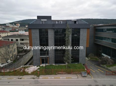 SULTANBEYLİ'DE TEM'E CEPHELİ SATILIK FABRİKA&ÜRETİM TESİSİ