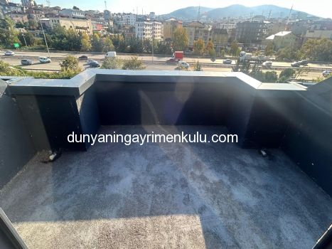 SULTANBEYLİ'DE TEM'E CEPHELİ SATILIK FABRİKA&ÜRETİM TESİSİ