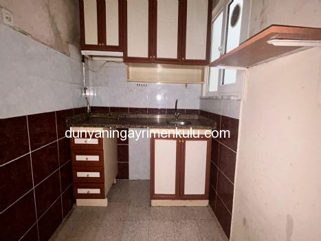 ÜSKÜDAR DOĞANCILAR CADDESİNDE KÖŞE BİNADA SATILIK 3+1 DAİRE
