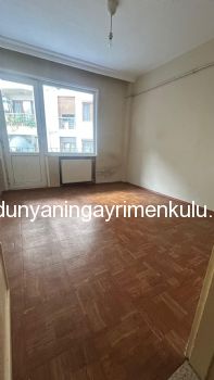 ÜSKÜDAR DOĞANCILAR CADDESİNDE KÖŞE BİNADA SATILIK 3+1 DAİRE