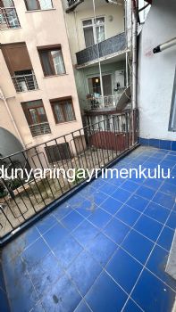 ÜSKÜDAR DOĞANCILAR CADDESİNDE KÖŞE BİNADA SATILIK 3+1 DAİRE