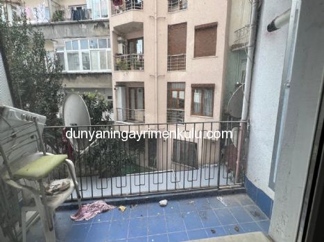 ÜSKÜDAR DOĞANCILAR CADDESİNDE KÖŞE BİNADA SATILIK 3+1 DAİRE