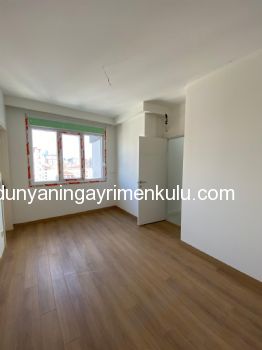 ERENKÖY'DE YENİ BİNADA MARMARAYA YAKIN 3+1 SATILIK DAİRE