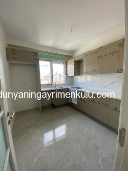 ERENKÖY'DE YENİ BİNADA MARMARAYA YAKIN 3+1 SATILIK DAİRE