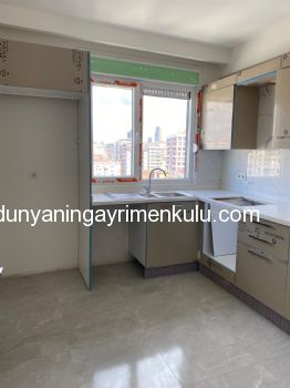 ERENKÖY'DE YENİ BİNADA MARMARAYA YAKIN 3+1 SATILIK DAİRE