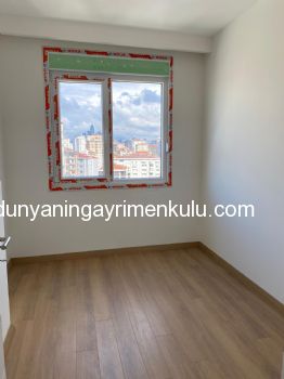 ERENKÖY'DE YENİ BİNADA MARMARAYA YAKIN 3+1 SATILIK DAİRE