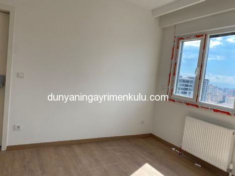 ERENKÖY'DE MARMARAYA YAKIN 2+1 SATILIK DAİRE
