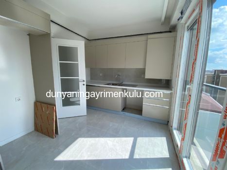ERENKÖY'DE MARMARAYA YAKIN 2+1 SATILIK DAİRE