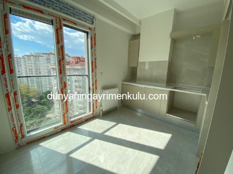 ERENKÖY'DE MARMARAYA YAKIN 2+1 SATILIK DAİRE