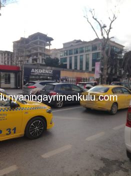 CADDEBOSTAN BAĞDAT CADDESİNDE SATILIK DÜKKAN