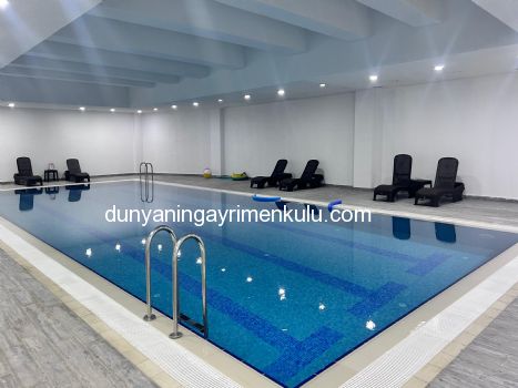 YAKACIK'TA 7/24 GÜVENLİKLİ SİTEDE SIFIR KİRALIK 2+1 DAİRE