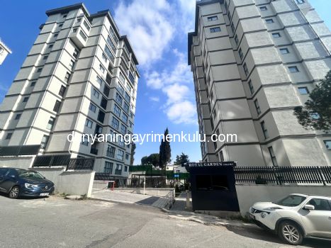 YAKACIK'TA 7/24 GÜVENLİKLİ SİTEDE SIFIR KİRALIK 2+1 DAİRE