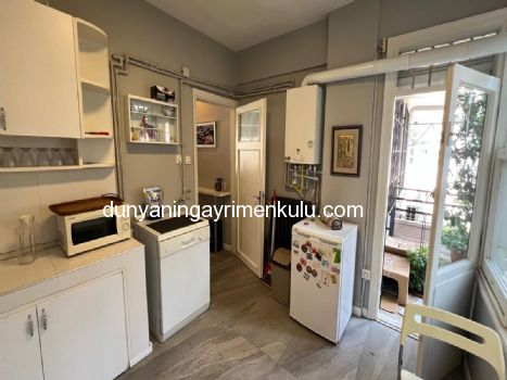 KALAMIŞ SAHİLDE İŞ YERİNE UYGUN KİRALIK 2+1 DAİRE