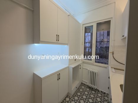 Altunizade Erzurum Sitesinde Yenilenen Bahçe Dubleks Satılık 2+1 Daire
