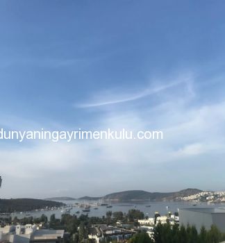 BODRUM GÜMBET'TE DENİZ MANZARALI VE HAVUZLU VİLLA