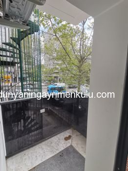 SUADİYE MİNİBÜS CADDESİNE 30 METRE DAİRE