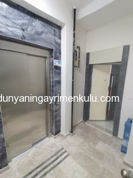 SUADİYE MİNİBÜS CADDESİNE 30 METRE DAİRE