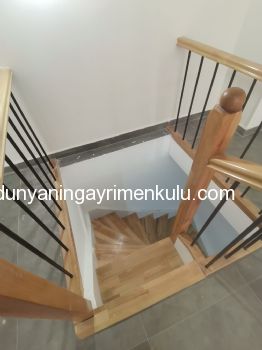 SUADİYE AYŞEKADINDA MİNÜBÜSE 30 METRE DÜKKAN