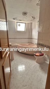 PENDİK SAHİLDE ÇARŞI GİRİŞİNDE 3.KAT SATILIK 3+1 DAİRE