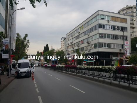 KIZILTOPRAK BAĞDAT CADDESİ ÜZERİNDE KİRALIK OFİS