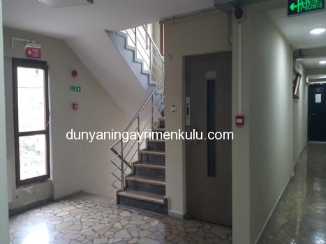 KIZILTOPRAK BAĞDAT CADDESİ ÜZERİNDE KİRALIK OFİS