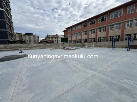 SULTANGAZİ İSMETPAŞA'DA PRESTİJLİ BİNADA SATILIK DÜKKAN