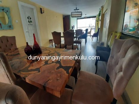 ÇIRAĞAN CADDESİ ÜZERİNDE 200m2 SATILIK DÜKKAN & KAFE & MAĞAZA