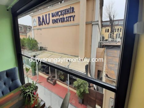 ÇIRAĞAN CADDESİ ÜZERİNDE 200m2 SATILIK DÜKKAN & KAFE & MAĞAZA