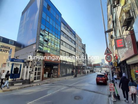 ÇIRAĞAN CADDESİ ÜZERİNDE 200m2 SATILIK DÜKKAN & KAFE & MAĞAZA