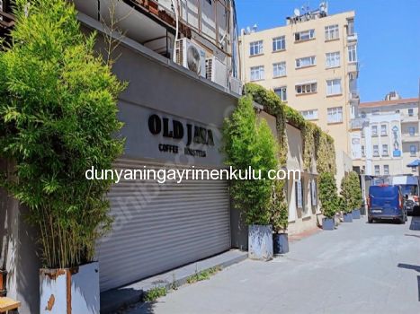 ÇIRAĞAN CADDESİ ÜZERİNDE 200m2 SATILIK DÜKKAN & KAFE & MAĞAZA