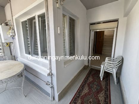 KINALIADA`DA FULL DENİZ MANZARALI İKİBUÇUK KATLI MÜSTAKİL EV