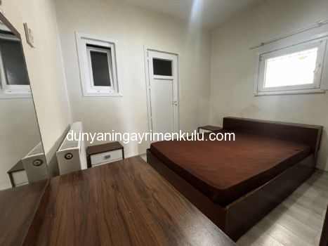 KINALIADA`DA FULL DENİZ MANZARALI İKİBUÇUK KATLI MÜSTAKİL EV