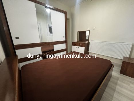 KINALIADA`DA FULL DENİZ MANZARALI İKİBUÇUK KATLI MÜSTAKİL EV