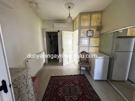 KINALIADA`DA FULL DENİZ MANZARALI İKİBUÇUK KATLI MÜSTAKİL EV
