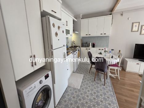 ÇEKMEKÖY DE İÇİ YAPILI MASRAFSIZ 1+1 SATILIK DAİRE