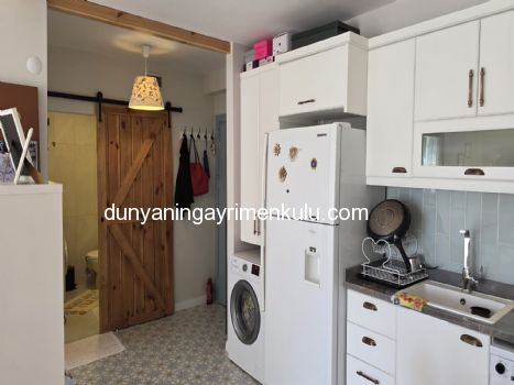 ÇEKMEKÖY DE İÇİ YAPILI MASRAFSIZ 1+1 SATILIK DAİRE